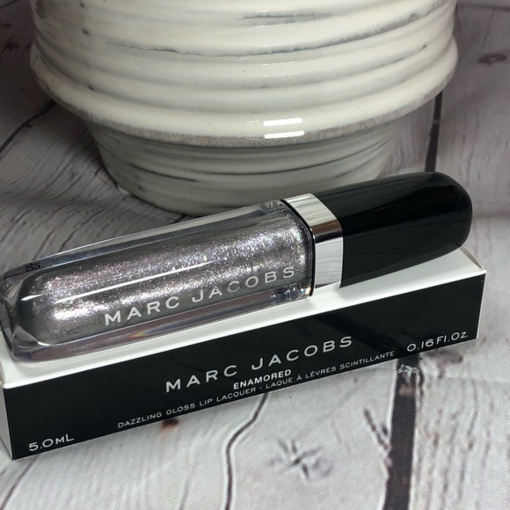 🛍🛍SOLD Marc jacobs enamored lipgloss 370 silver surf - Picture 2 of 3